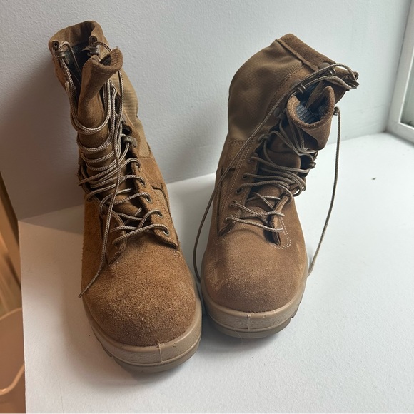 Bates Vibram Combat Boots - Picture 2 of 6